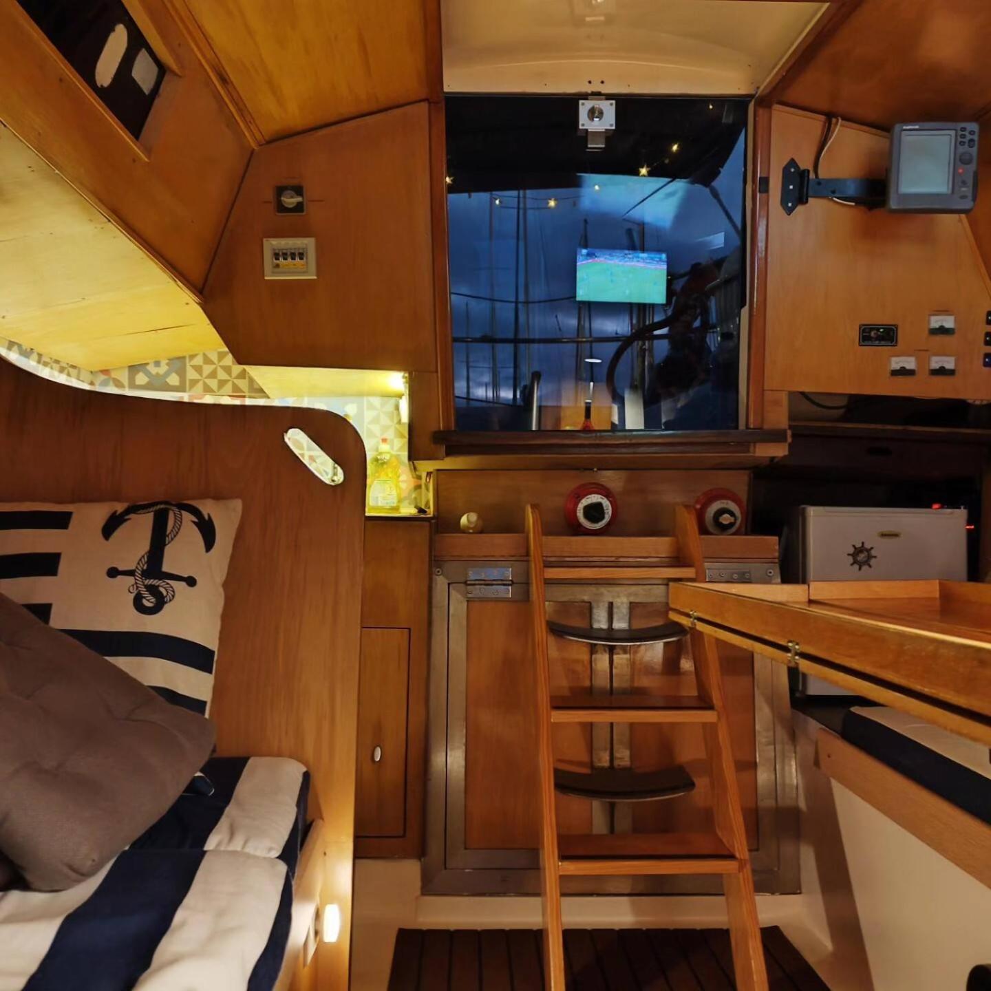 Sailing Tours - Night On Board - Alcantara *