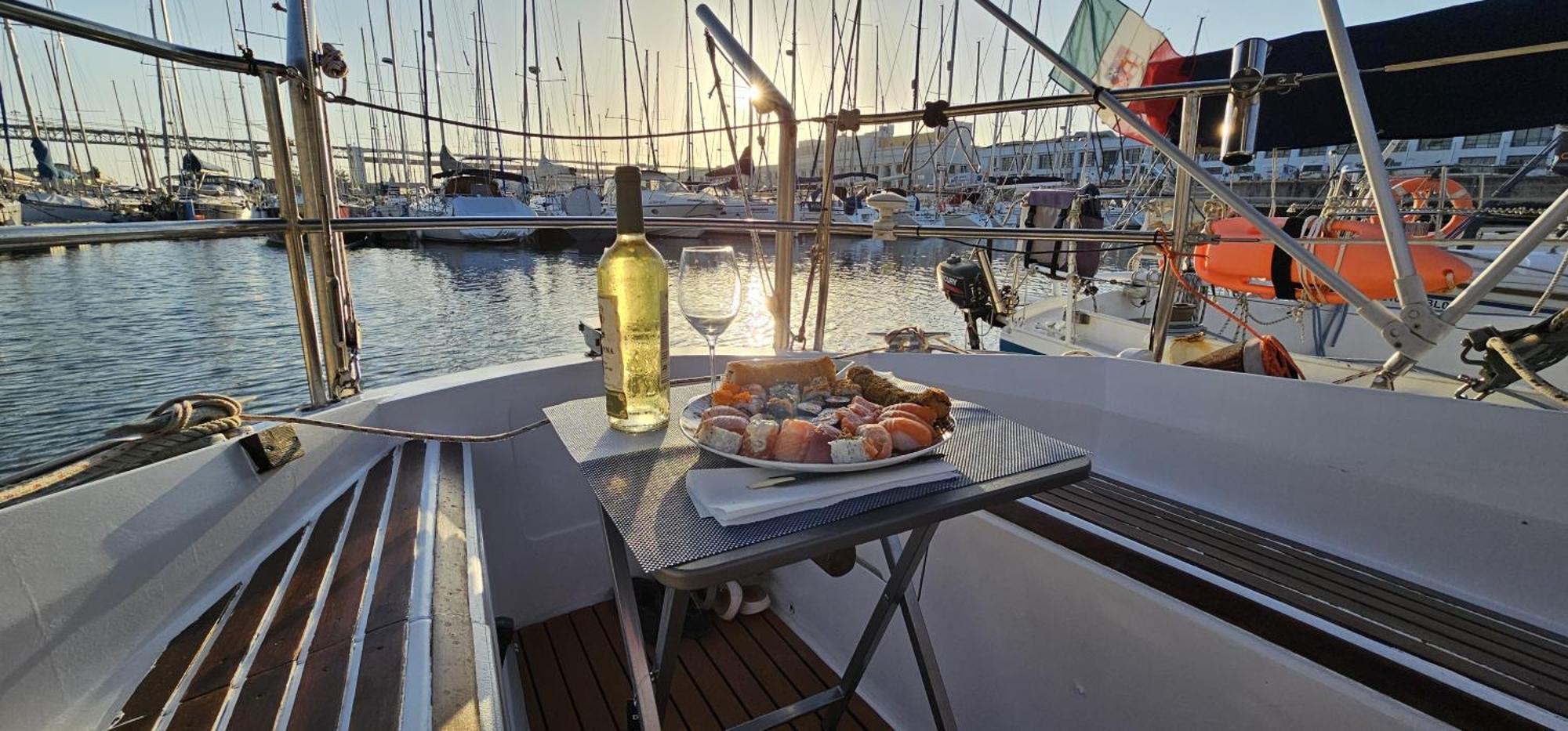 Sailing Tours - Night On Board - Alcantara