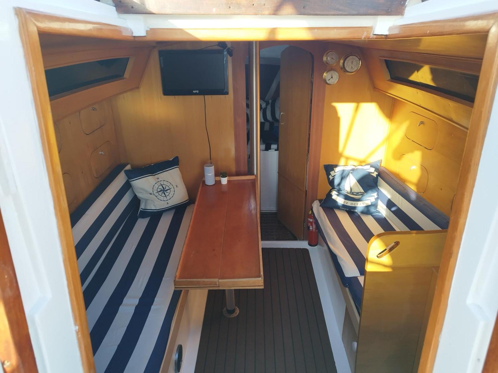 Sailing Tours - Night On Board - Alcantara Botel *