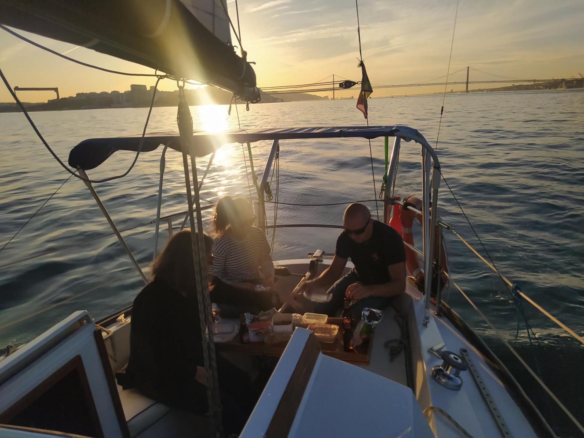 Sailing Tours - Night On Board - Alcantara